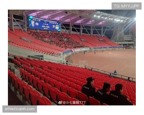 边裁旗示规则全解析：什么时候举旗、怎么判越位？